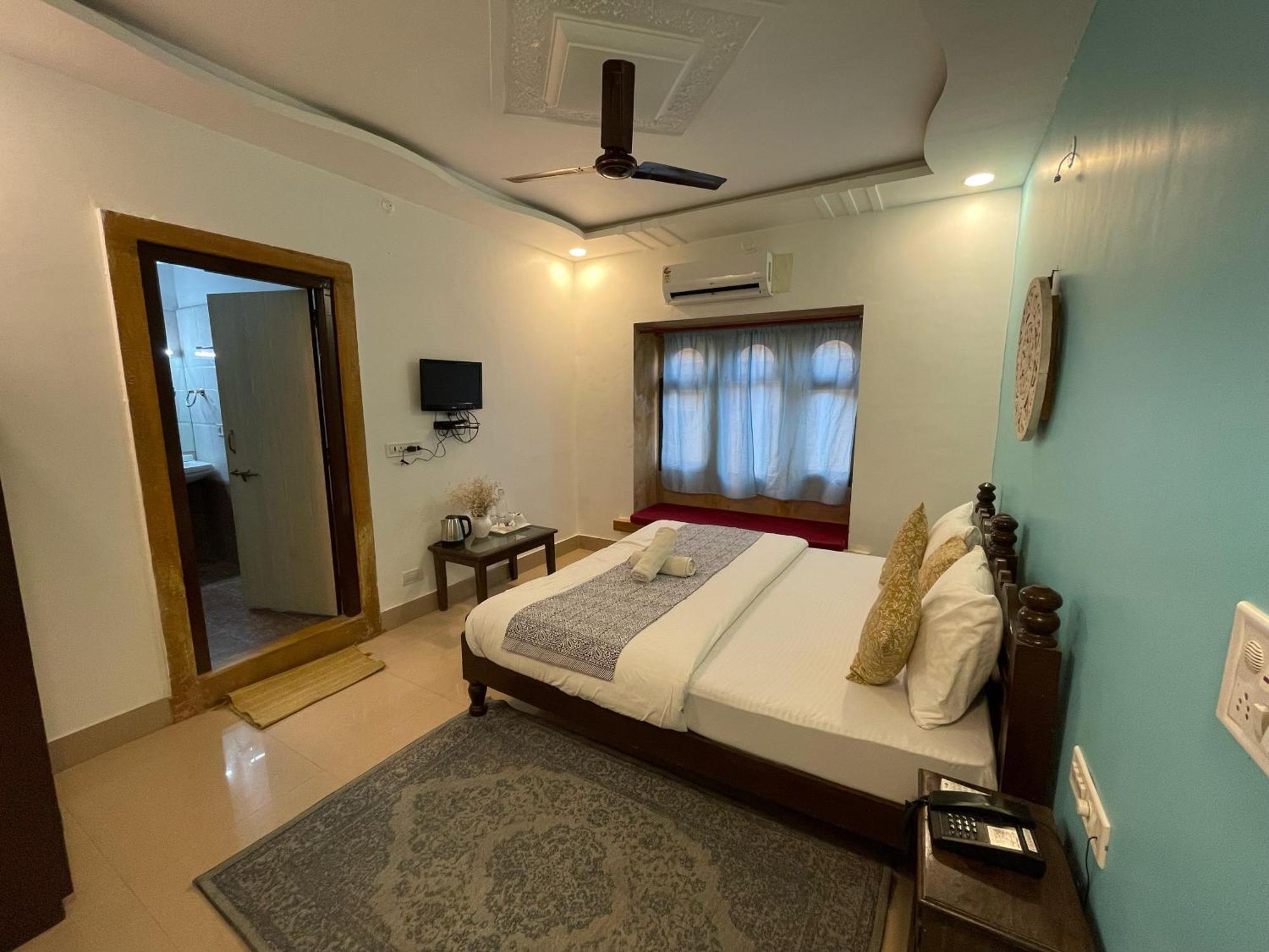 Hotel Meerana Джайсалмер Екстериор снимка