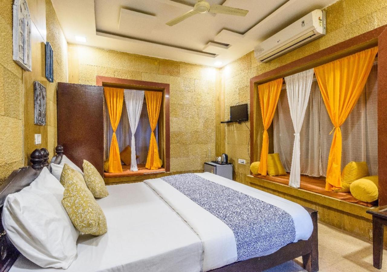 Hotel Meerana Джайсалмер Екстериор снимка