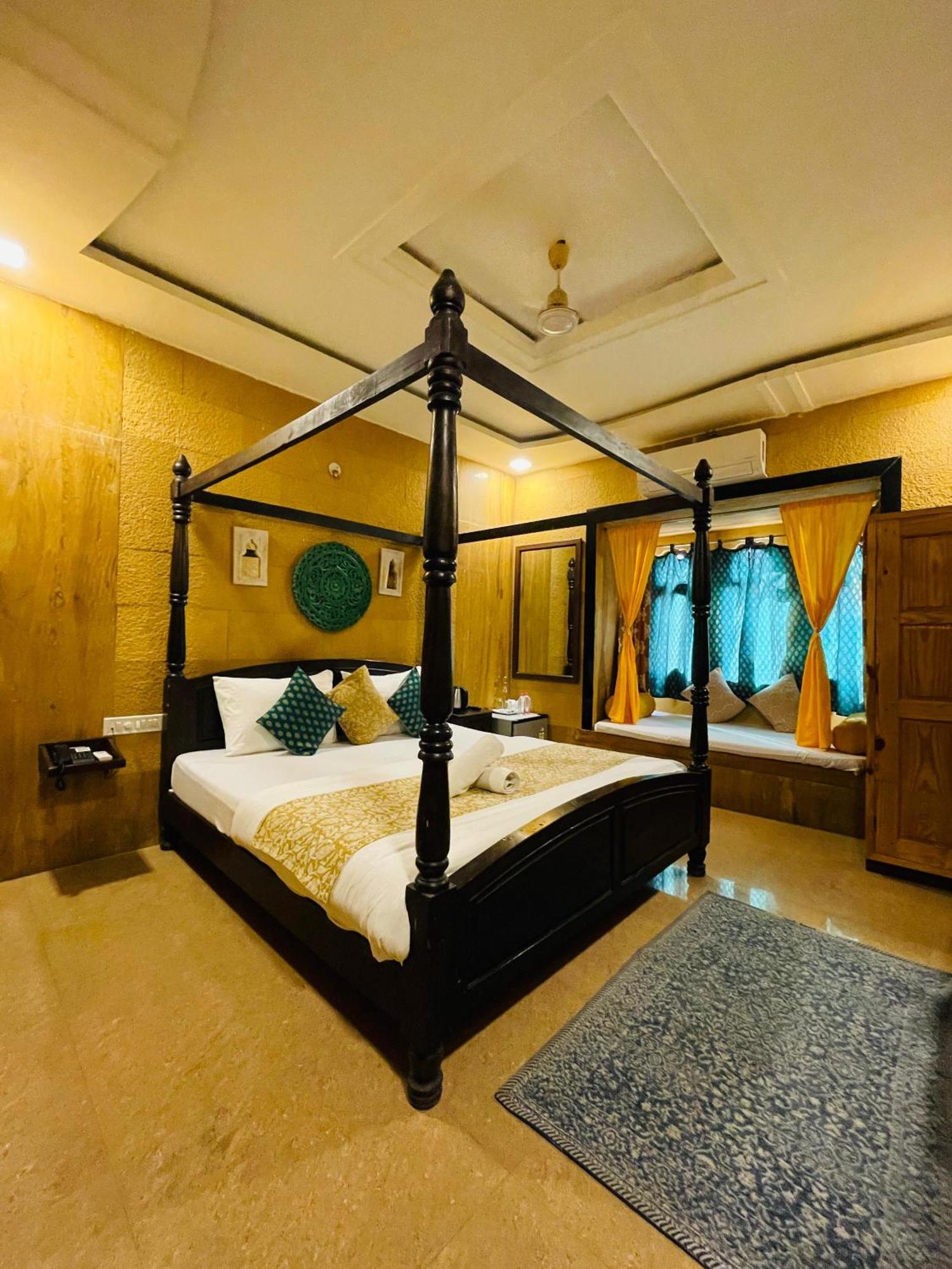 Hotel Meerana Джайсалмер Екстериор снимка