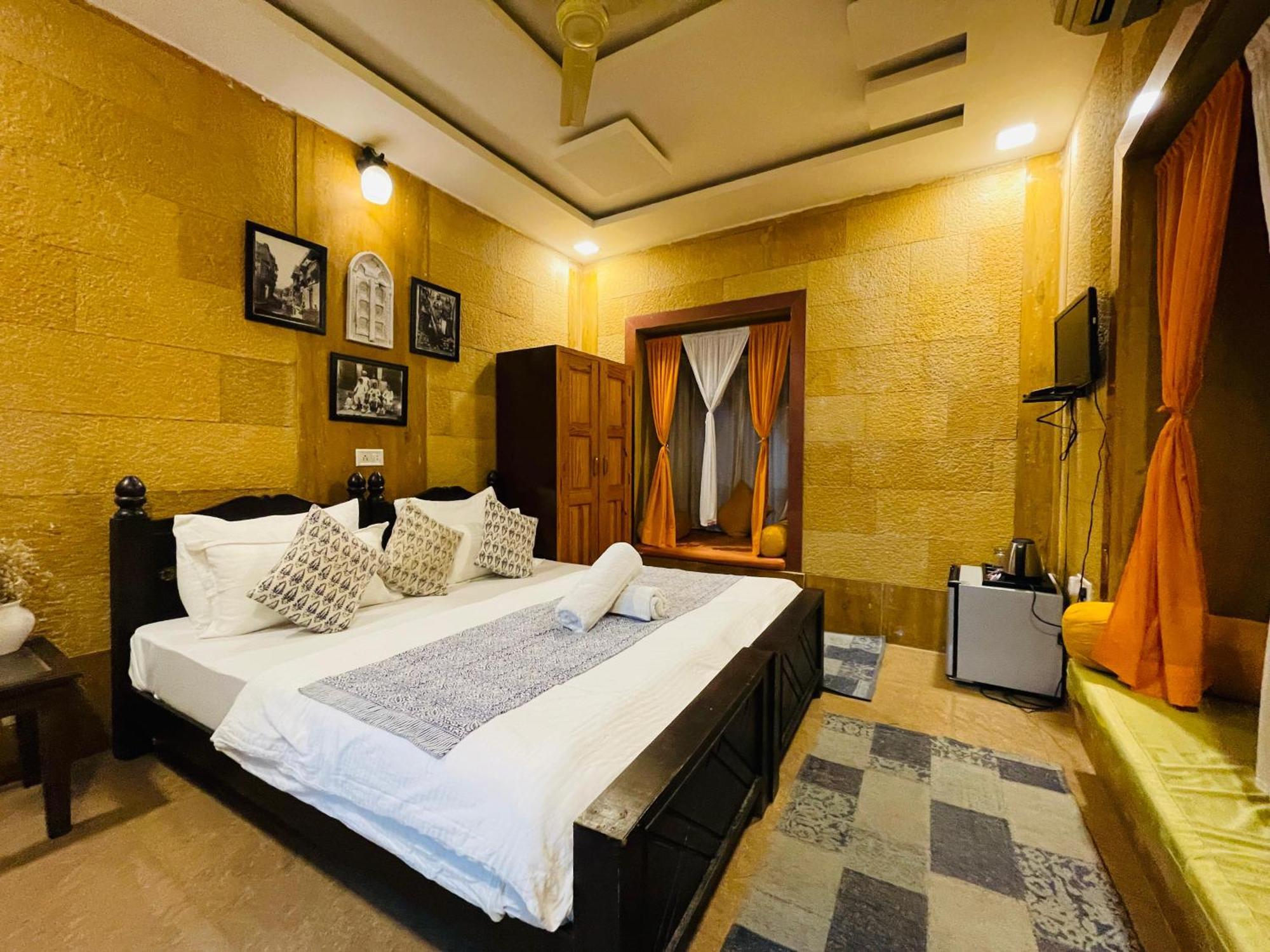 Hotel Meerana Джайсалмер Екстериор снимка