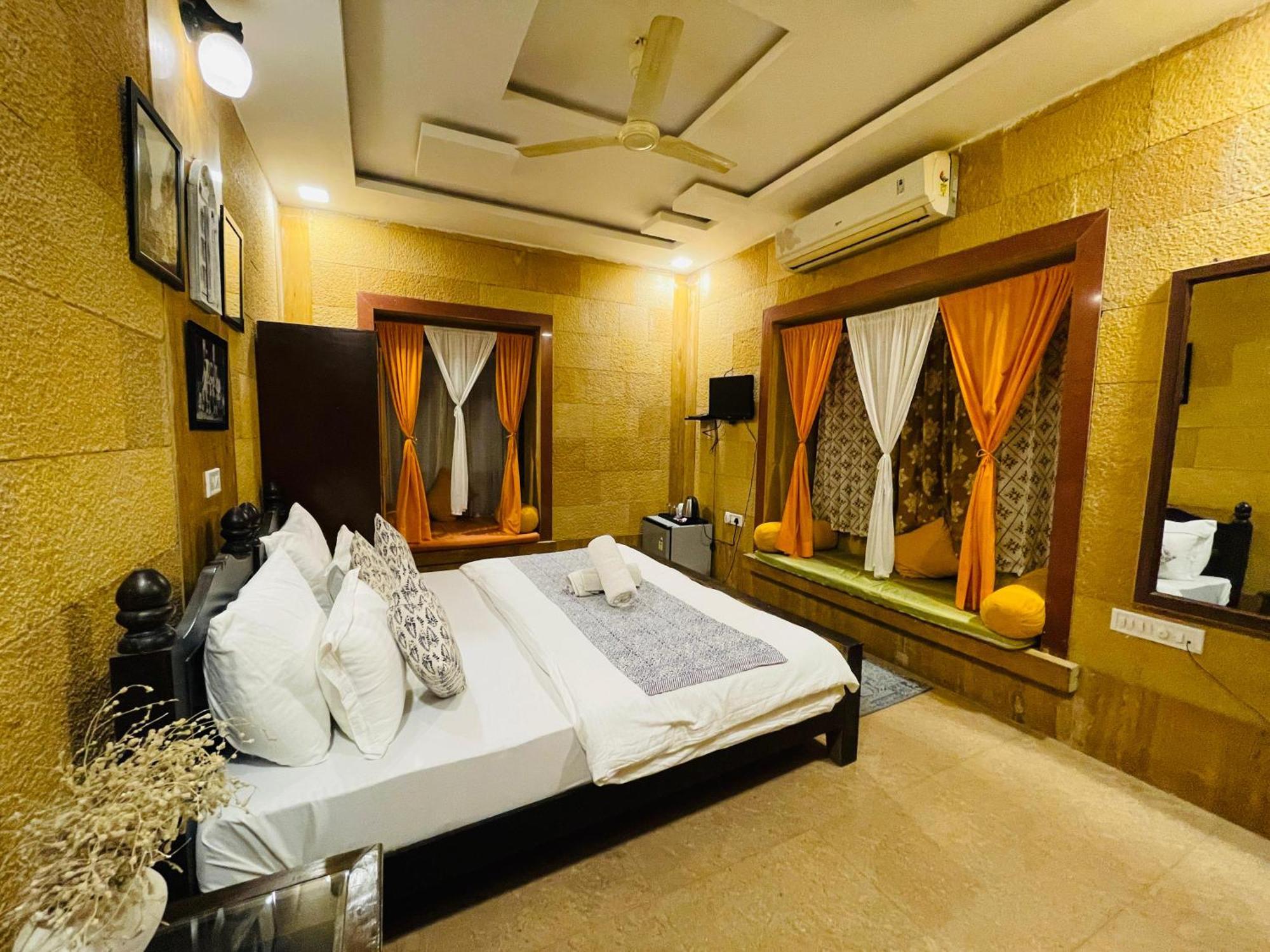 Hotel Meerana Джайсалмер Екстериор снимка